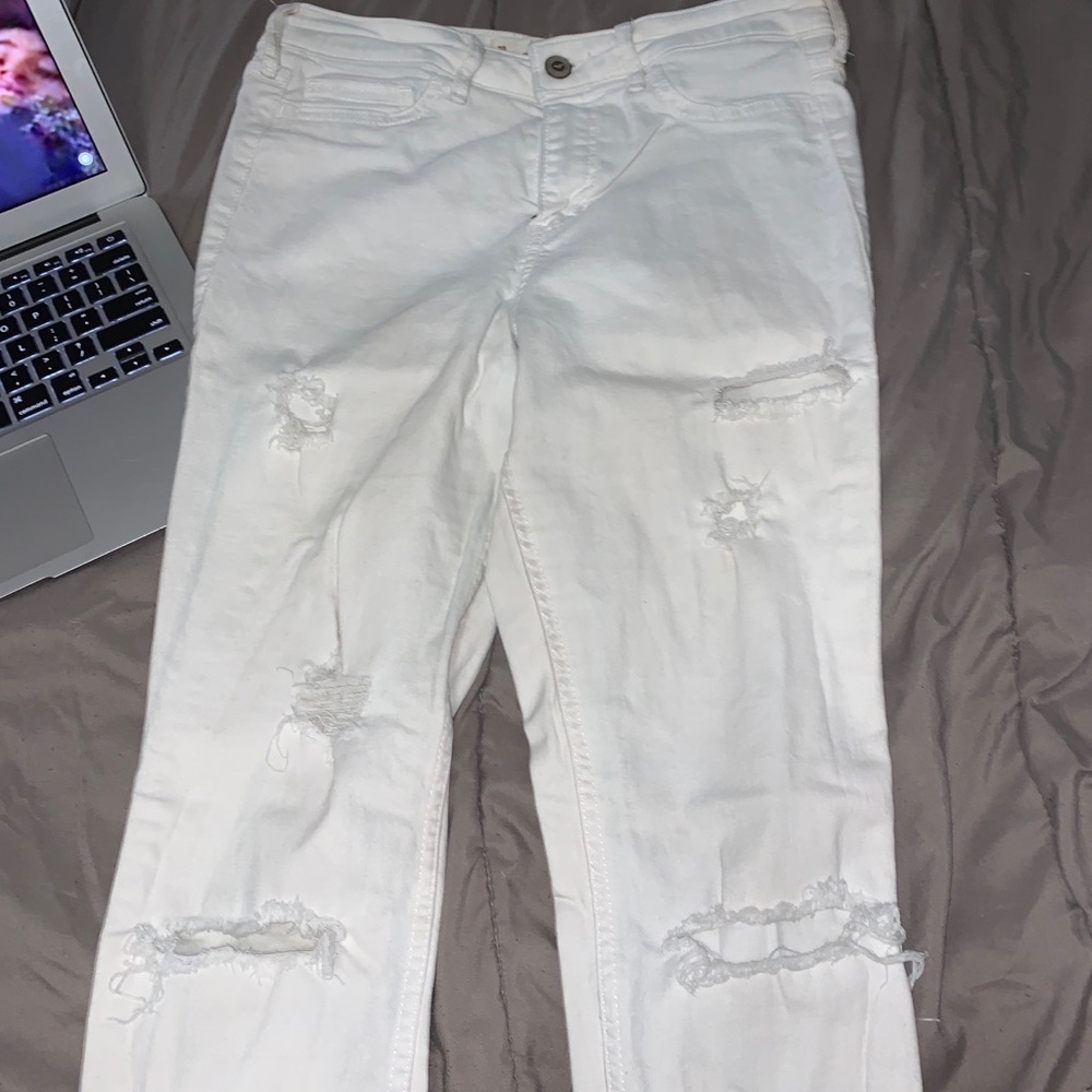 Ripped Hollister High Rise Super Skinny Jeans